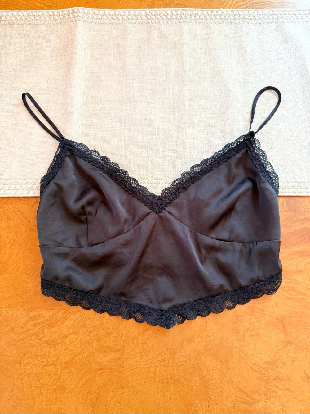 garage black lace cami top size medium